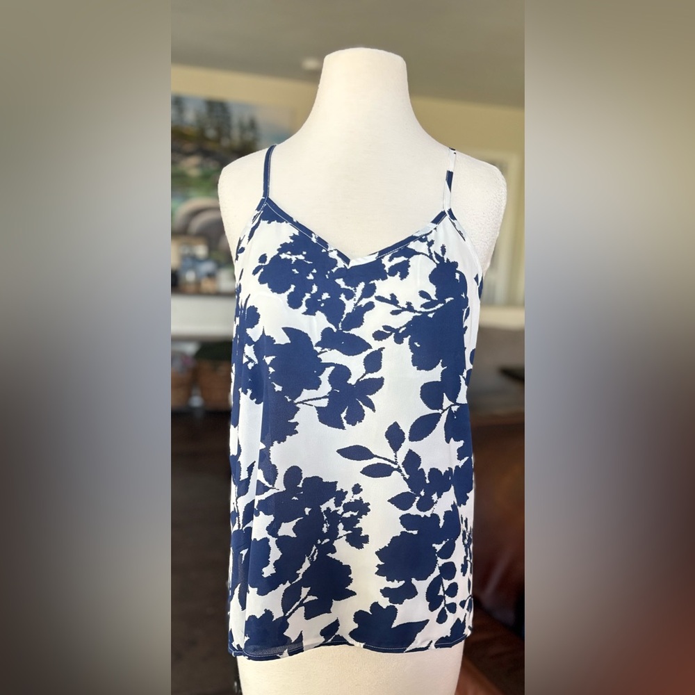 Floral Blue and White Sleeveless Tank/Cami